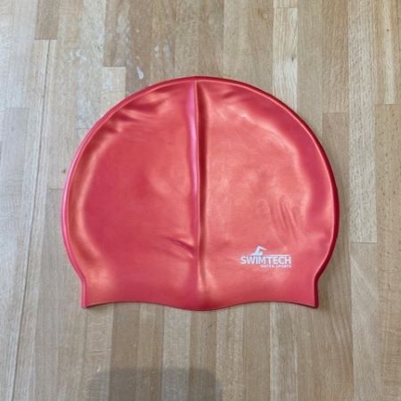 Red silicone swim hat